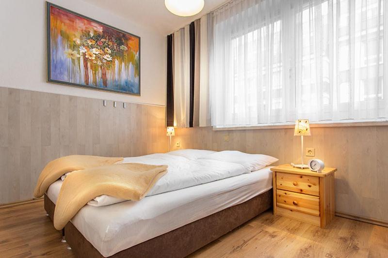 H&H Apartments Im Herzen Der Stadt Teilweise Mit Balkon Ruhig Zentral Modern Mit Kueche Greifswald Kültér fotó