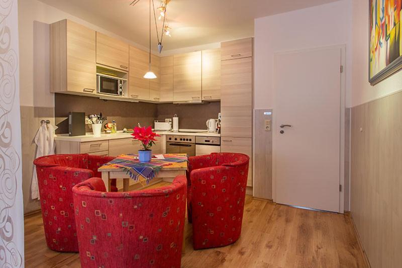 H&H Apartments Im Herzen Der Stadt Teilweise Mit Balkon Ruhig Zentral Modern Mit Kueche Greifswald Kültér fotó
